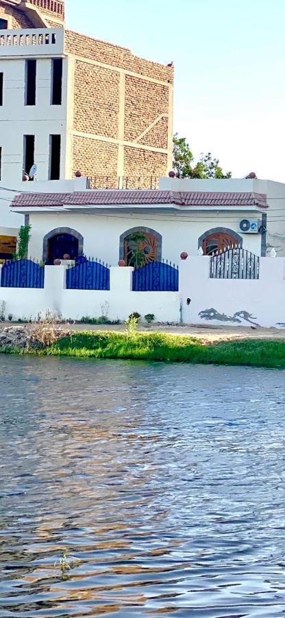 Villa Victoria Old Nile View Luxor Bagian luar foto